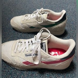Reebok Classics Human Rights Now Size M 10.5